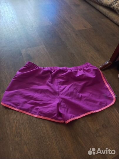 Шорты женские Adidas,L/48 размер