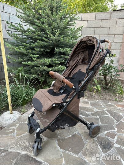 Коляска Nuovita Giro