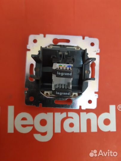 Компьютерная розетка RJ45 Legrand