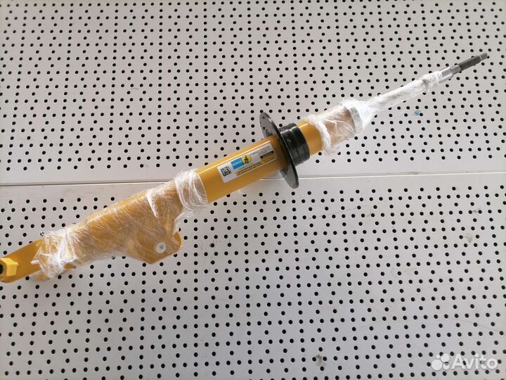 Амортизатор перед правый Dodge Charger LD