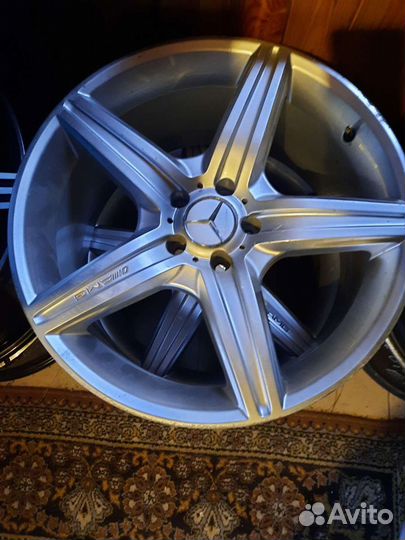 Одиночные диски R19 на Мерседес