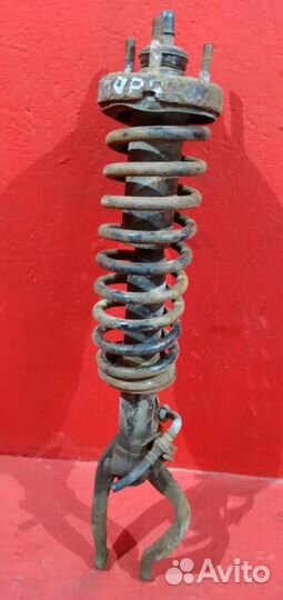 Амортизатор передний левый Honda Accord IV