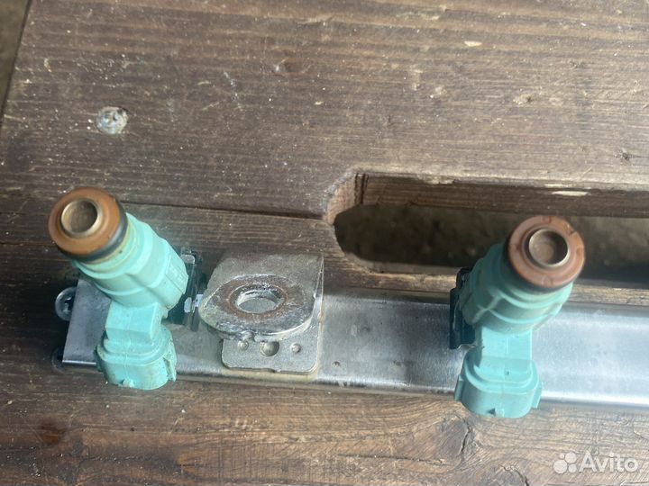 Kia rio 3 Рампа с форсунками оригинал