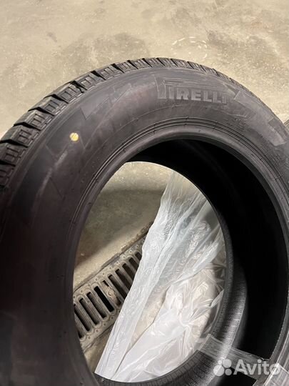 Pirelli P Zero Nero M+S 235/60 R18