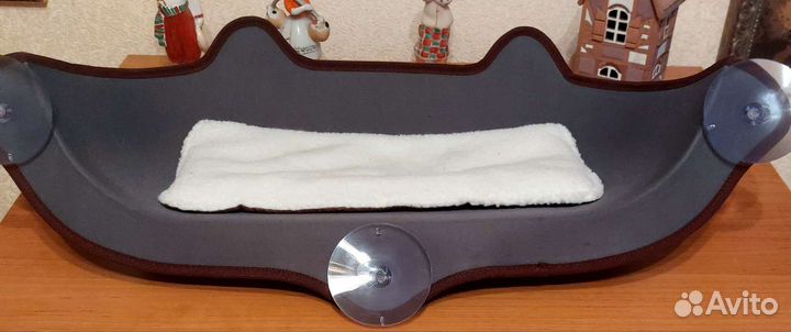 Для кошки лежанка на окно