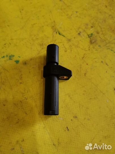 Датчик положения коленвала Mercedes-Benz E-Class