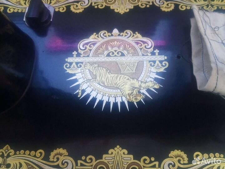 Швейная машина Singer