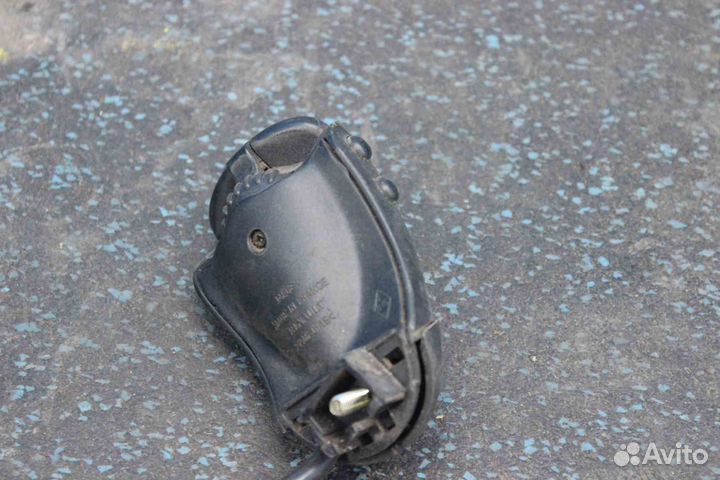 Кнопки управления магнитолой Renault Megane (Рено