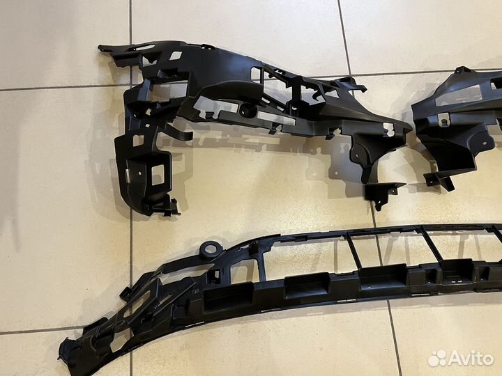 Комплект скелетов бампера Mercedes W213 AMG дорест