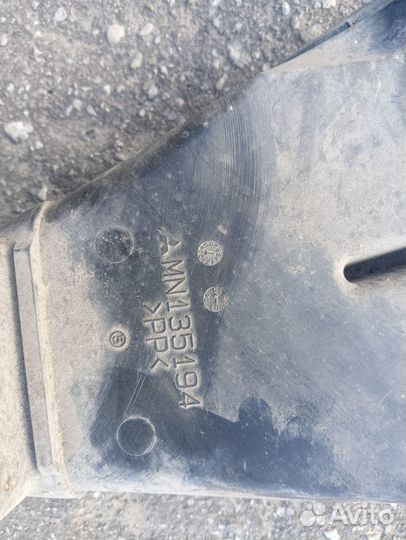 Воздухозаборник Mitsubishi Lancer IX