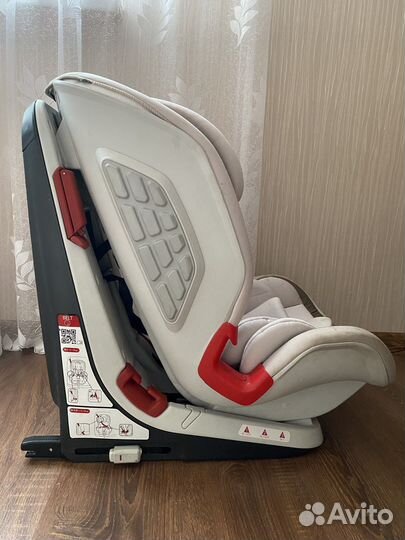 Автокресло chicco