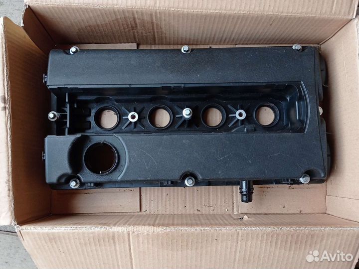 Клапанная крышка