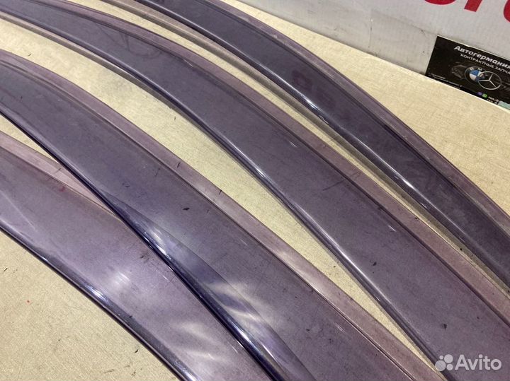 Дефлектор окон Mercedes C200 W204 271.950 2008