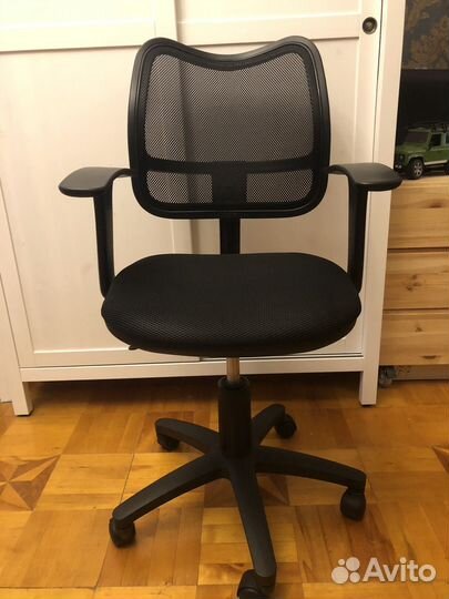Компьютерное кресло