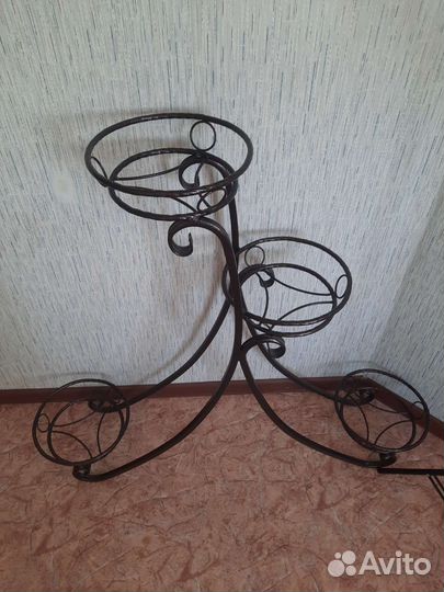 Подставка для цветов