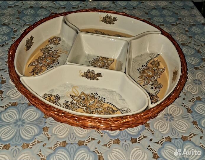 Менажница фарфор