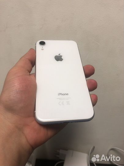 iPhone Xr, 64 ГБ