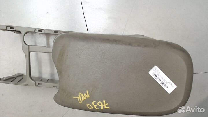 Консоль салона Hyundai Santa Fe, 2002