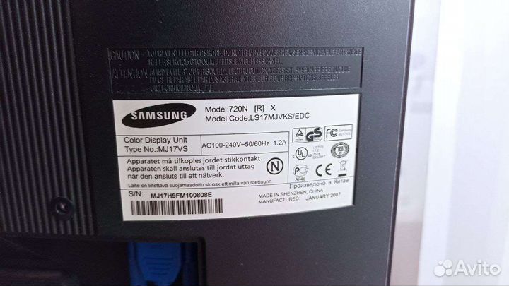 Монитор Samsung 720 N
