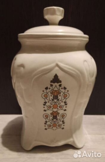 Фарфоровая банка для чая