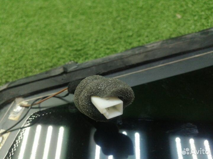 Стекло кузовное глухое заднее правое Ford Fiesta