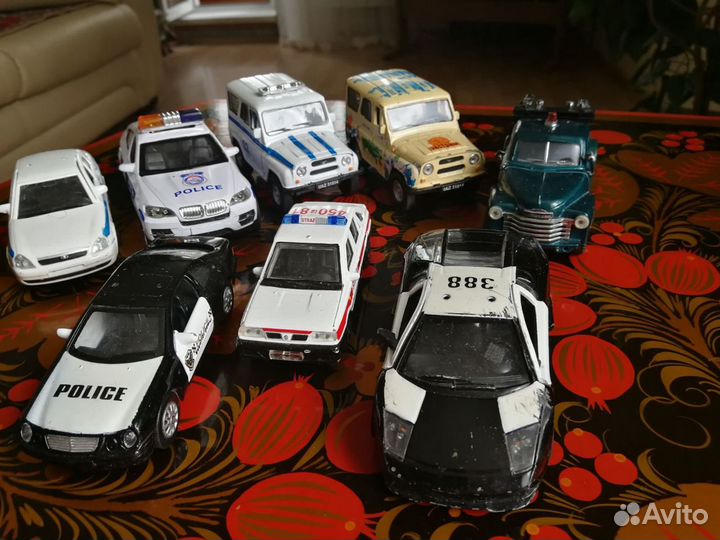 Машинки металические