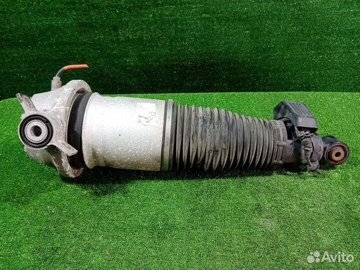 Стойка подвески задняя левая Volkswagen Touareg 7L