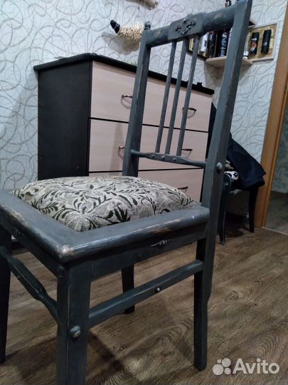 Столик,и стул новодел(старина)