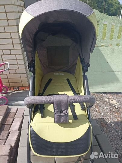 Прогулочная коляска