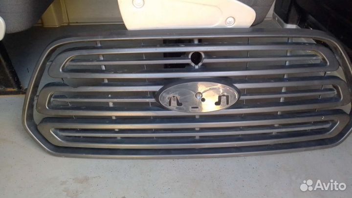 Решетка радиатора Форд transit 2016+