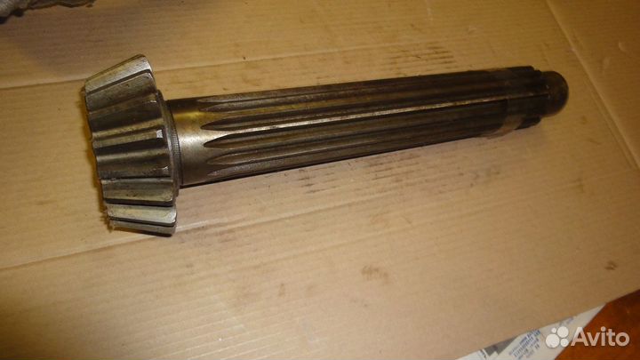 Вал вторичный дт 77.37.105