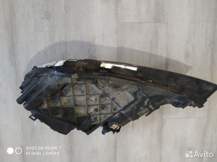 Правая фара Volkswagen passat B8