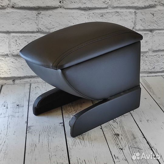 Подлокотник Audi A4 B5 (1995 - 2000 )