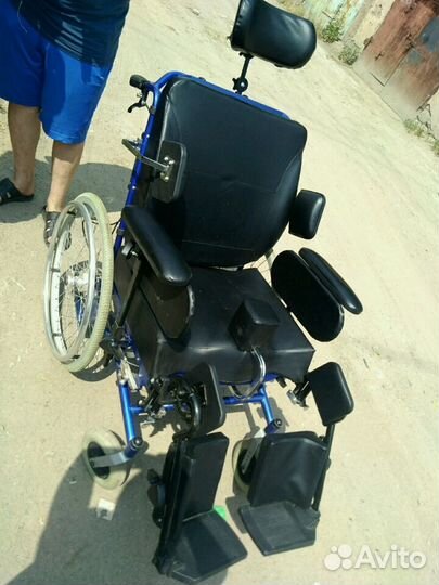 Инвалидное кресло-коляска