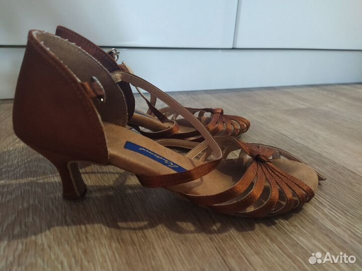 Туфли для бальных танцев 23.5