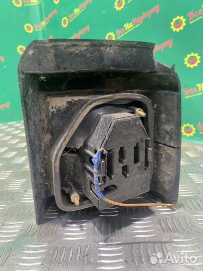 Фонарь задний левый Volkswagen Passat B3 универсал