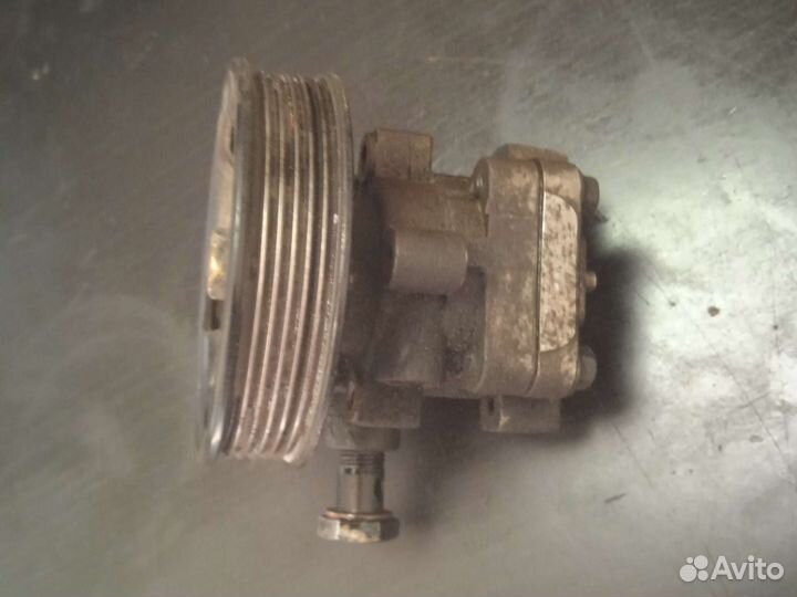 Насос гидроусилителя Hyundai Santa Fe 2.0 crdi