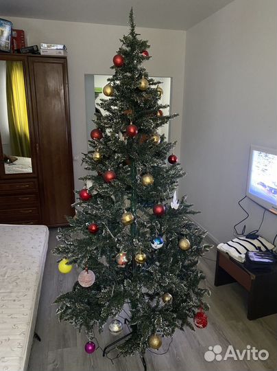 Елка искусственная 180 см