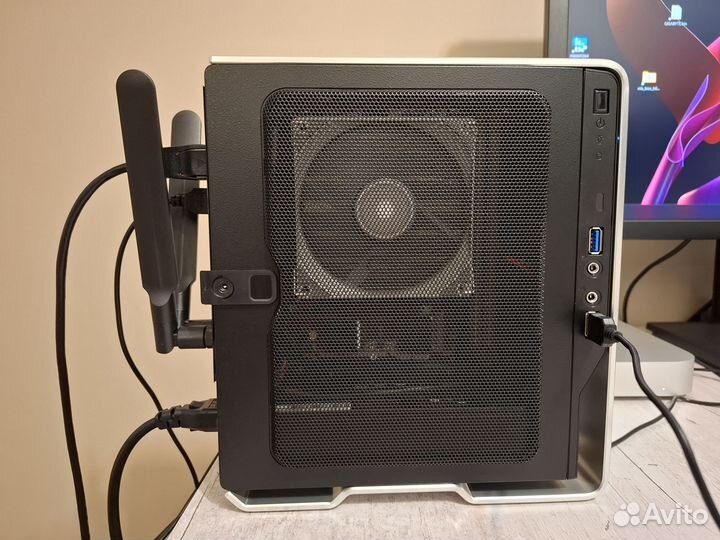 Mini ITX корпус Inwin Chopin