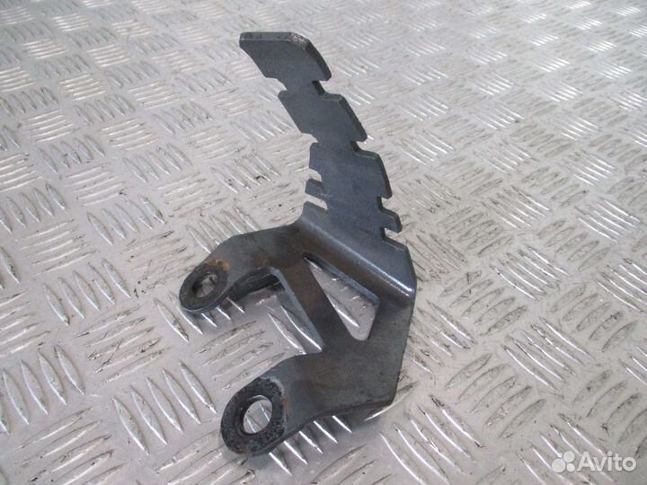 Кронштейн Mercedes-Benz A9603510940