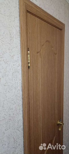 Дверь входная деревянная с коробкой