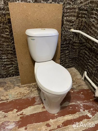 Унитаз с бачком бу