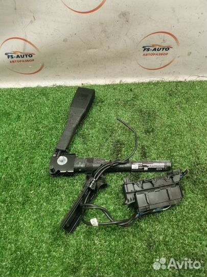 Замок ремня безопасности передний правый Opel