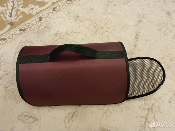 Переноска для кошек и маленьких собак