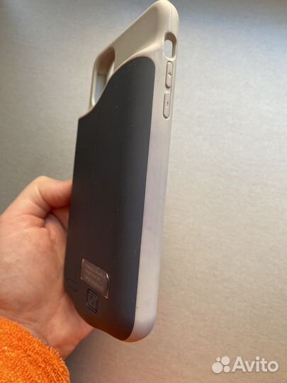 Чехол на iPhone 11 с зарядным устройством