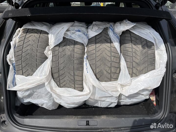 Goodyear UltraGrip Performance SUV Gen-1 225/55 R18