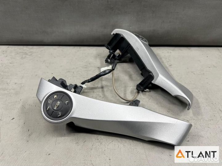 Кнопки на руль toyota prius