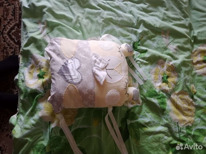 Бортики на детскую кроватку