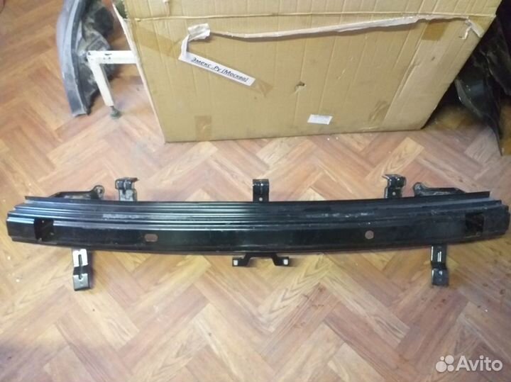 Усилитель заднего бампера Kia Sorento XM 2015 год