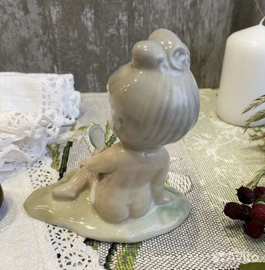 Статуэтка девочка Casades